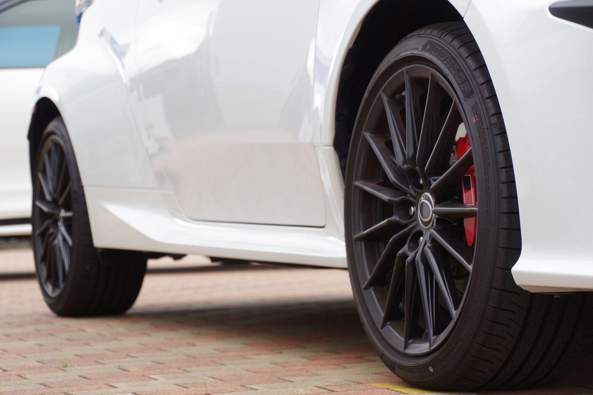 サイズ違いのタイヤを履く際に注意すべきポイントとは サイズの見方も解説 タイヤ交換コラム コラム イエローハット