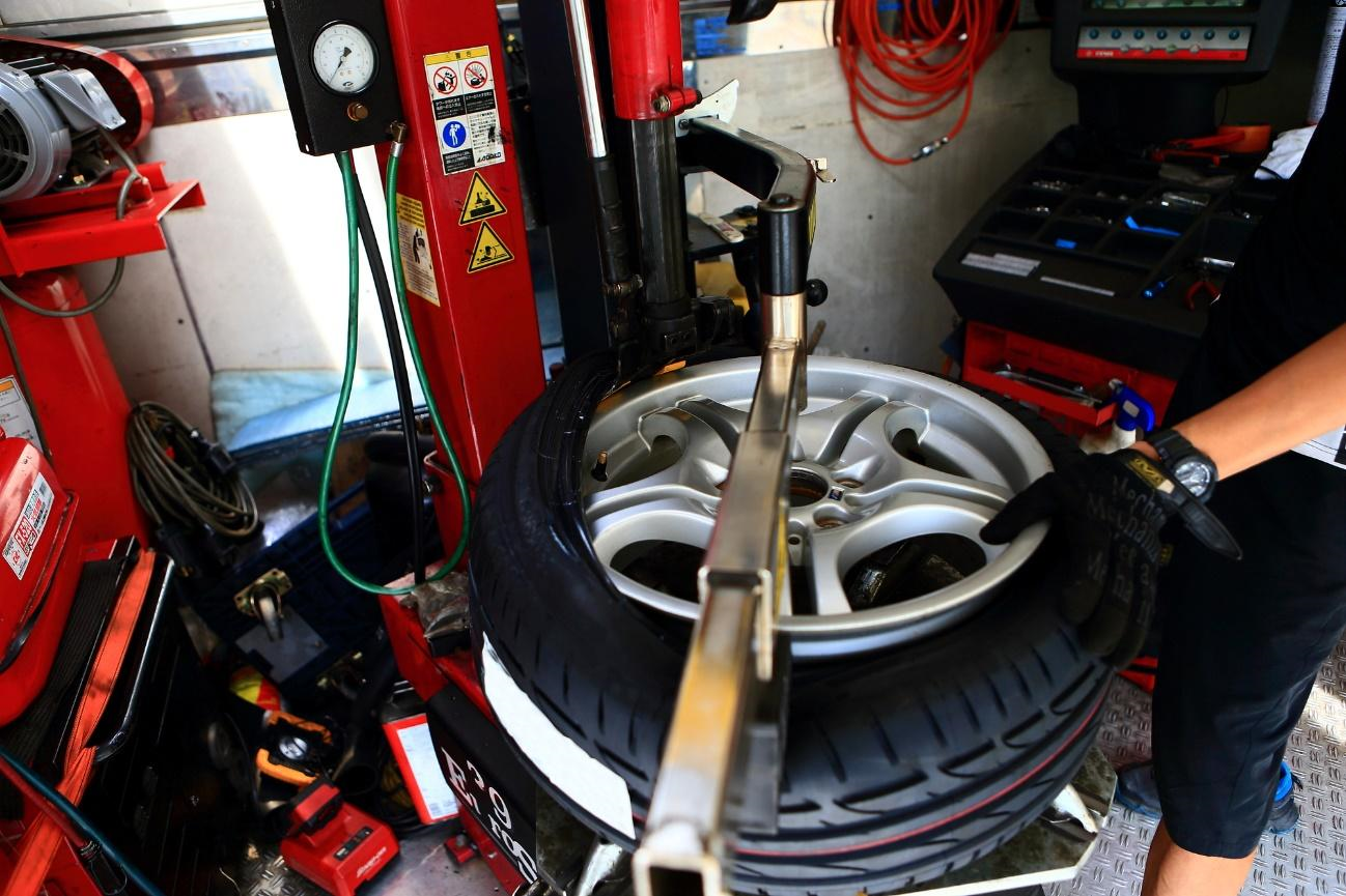 ホイールはそのままでもタイヤ交換は可能 自分に合ったパターンを選択しよう タイヤ交換コラム コラム イエローハット